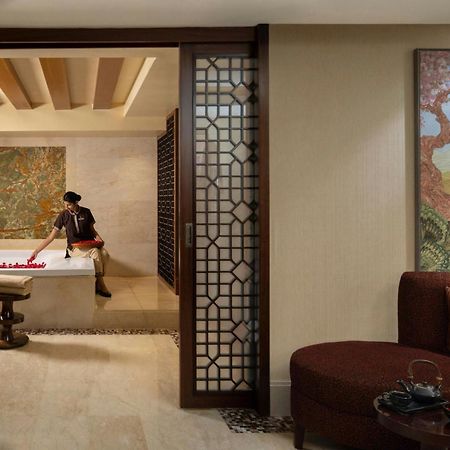 The Ritz - Carlton, Bangalore Exteriör bild