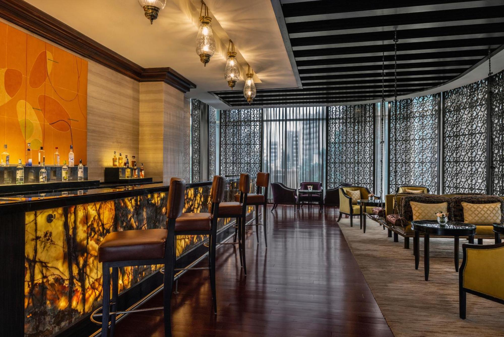 The Ritz - Carlton, Bangalore Exteriör bild