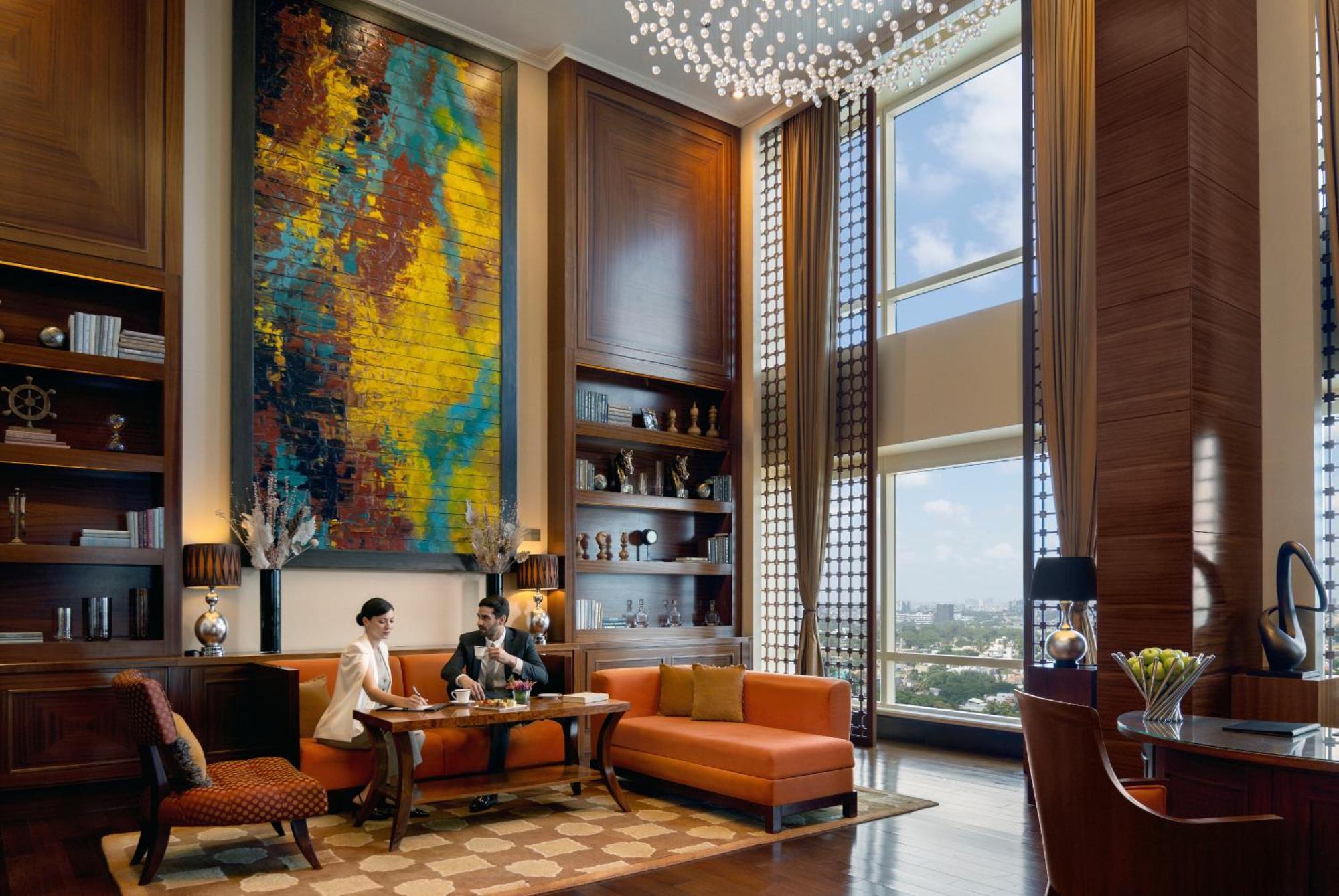 The Ritz - Carlton, Bangalore Exteriör bild