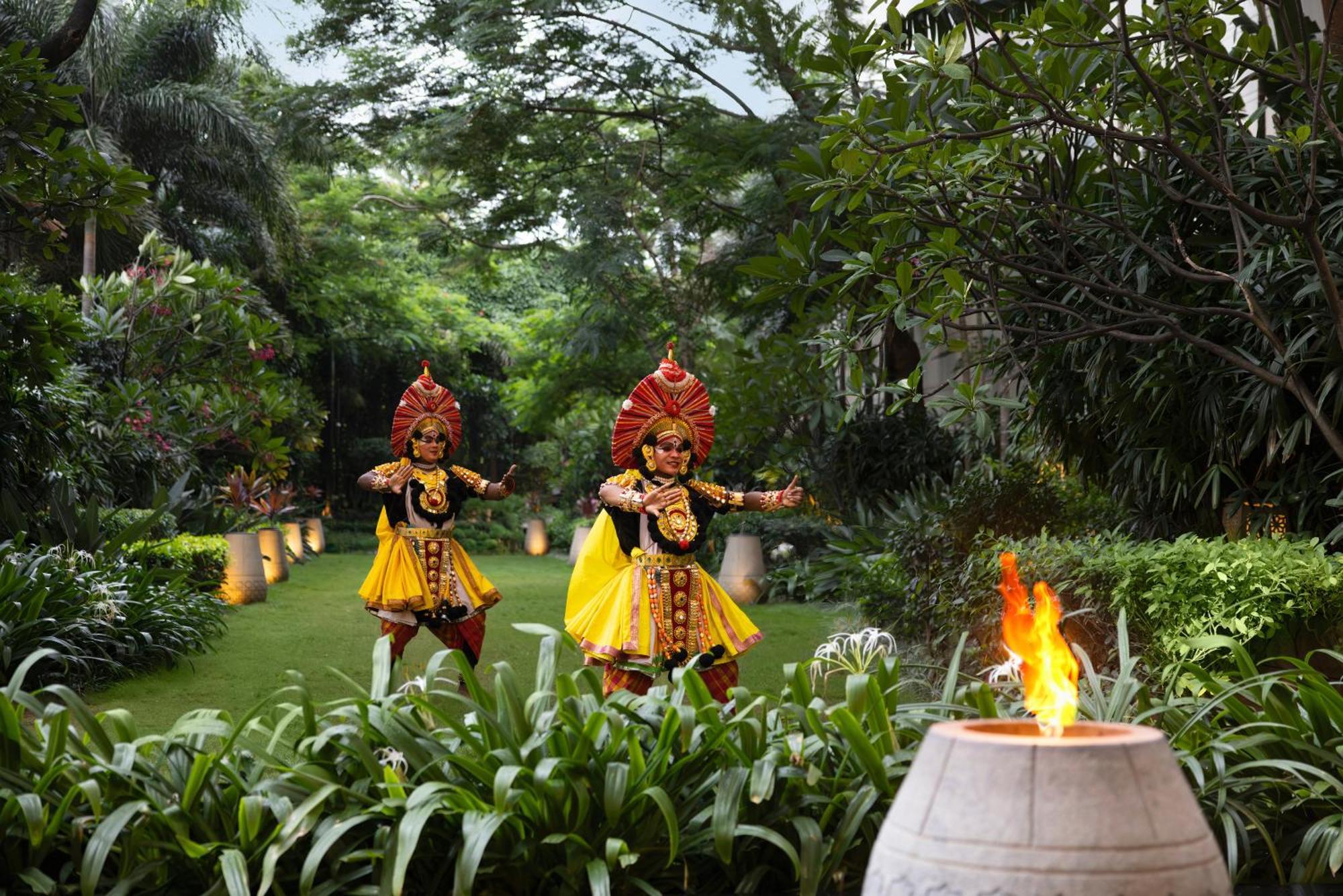 The Ritz - Carlton, Bangalore Exteriör bild