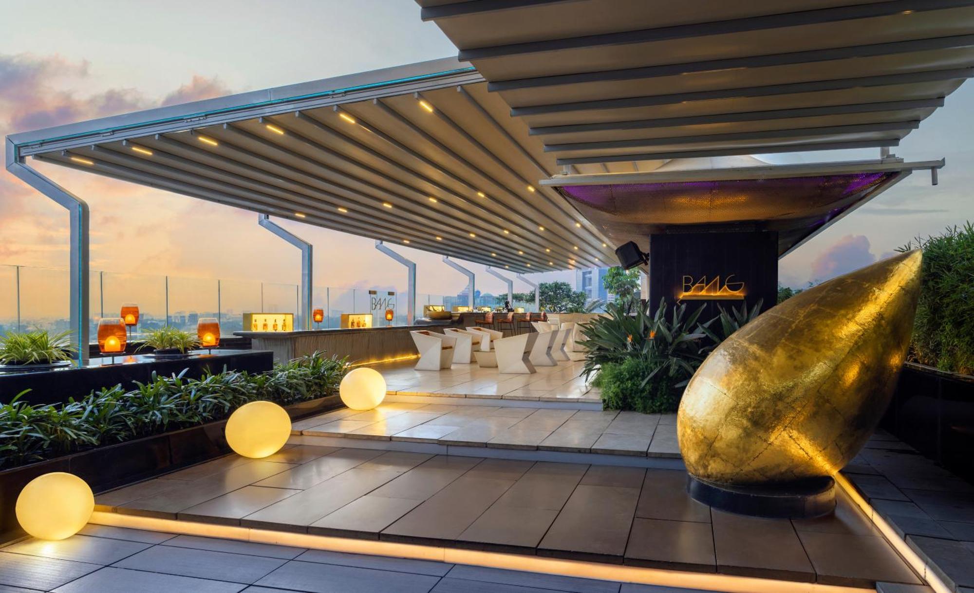 The Ritz - Carlton, Bangalore Exteriör bild