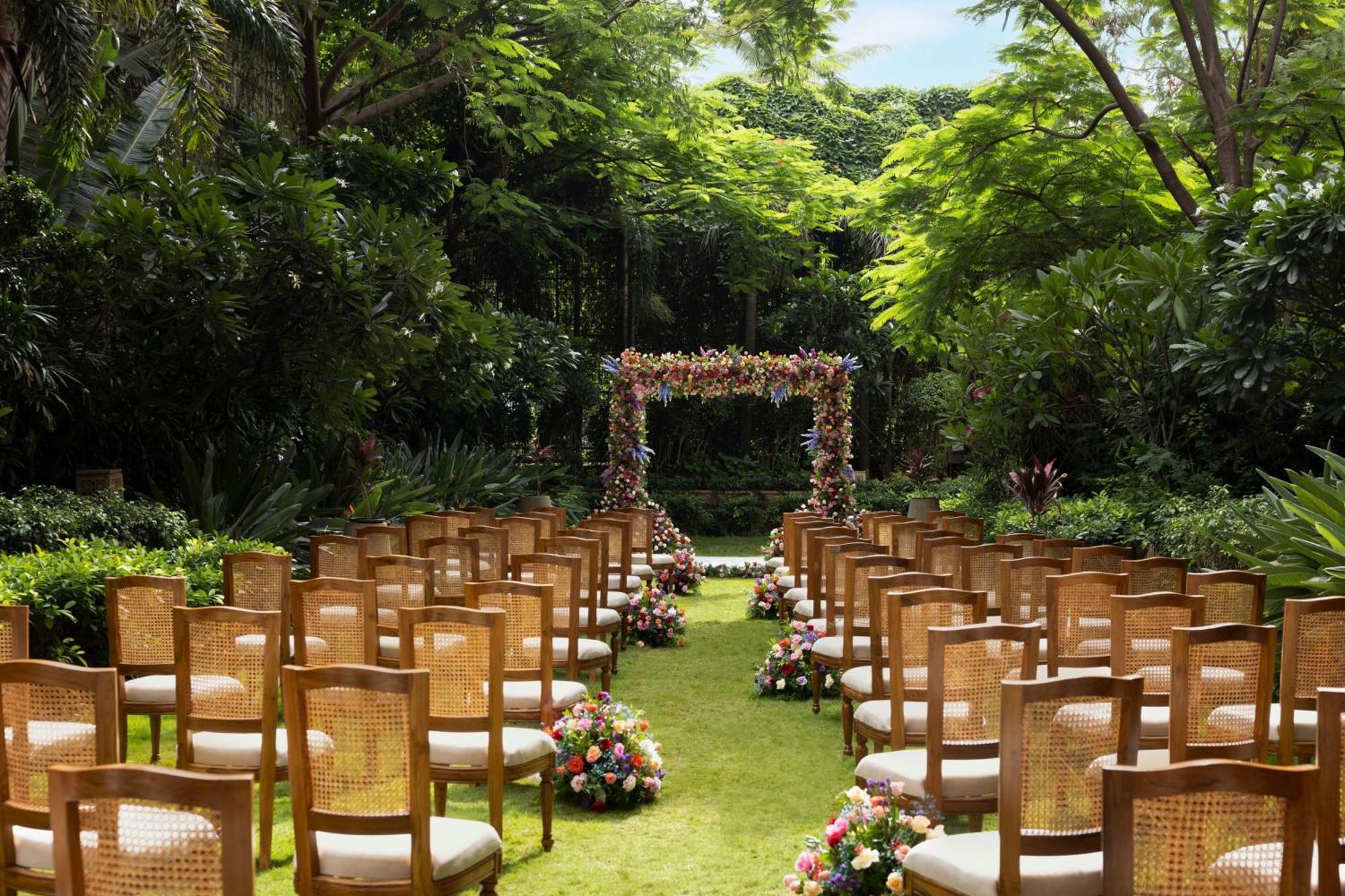 The Ritz - Carlton, Bangalore Exteriör bild