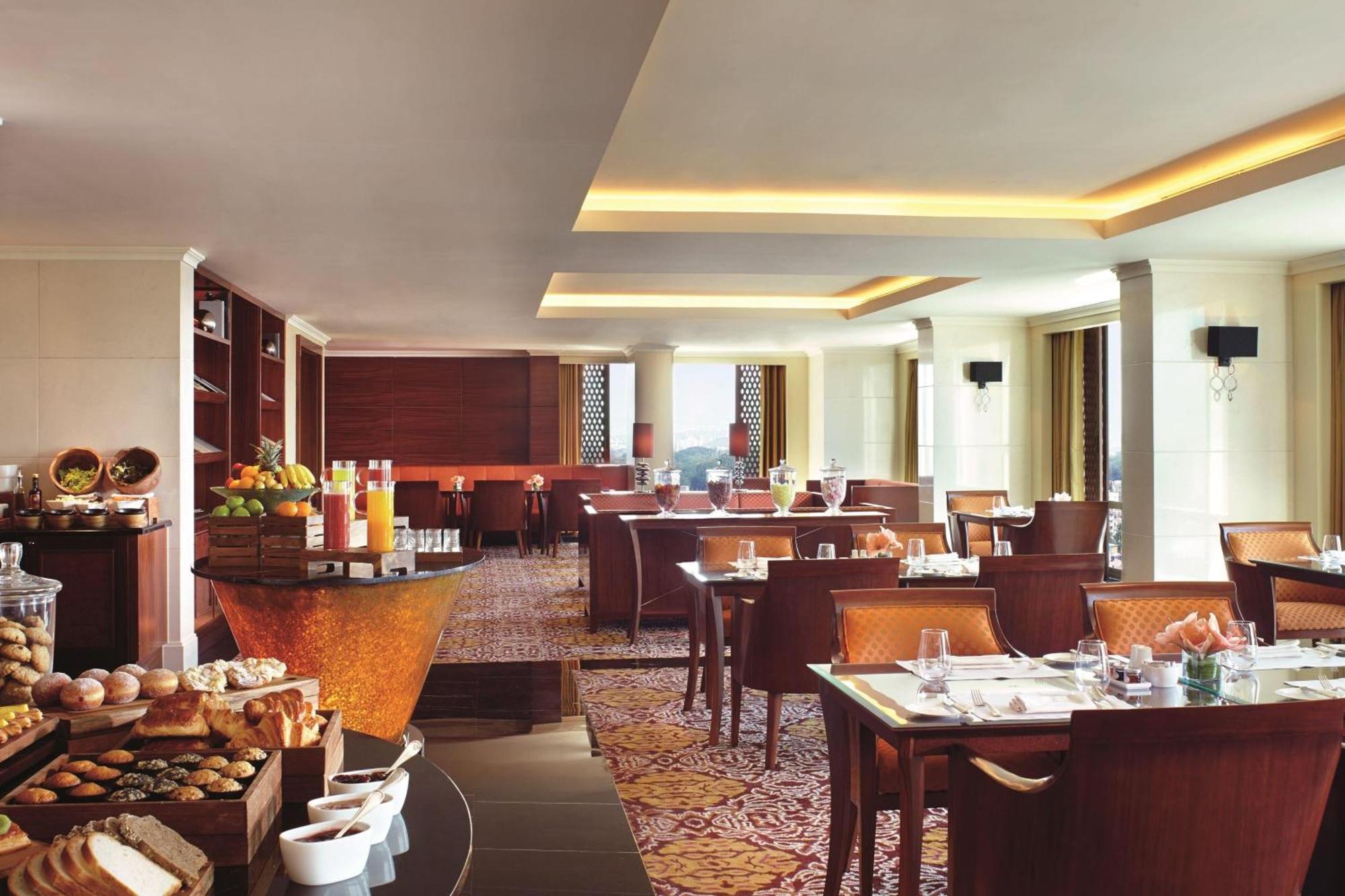 The Ritz - Carlton, Bangalore Exteriör bild